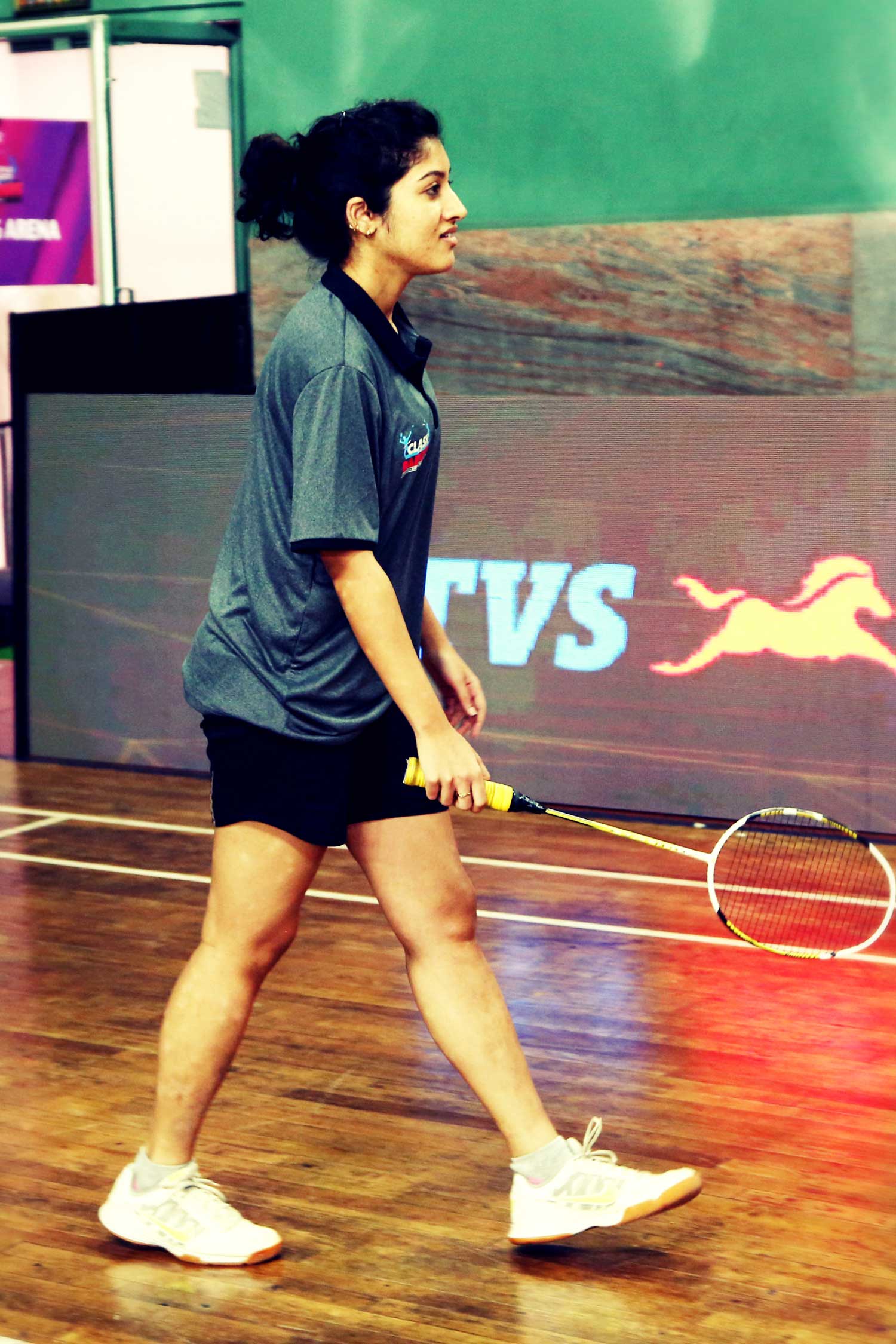 Anusha Raju playing Badminton