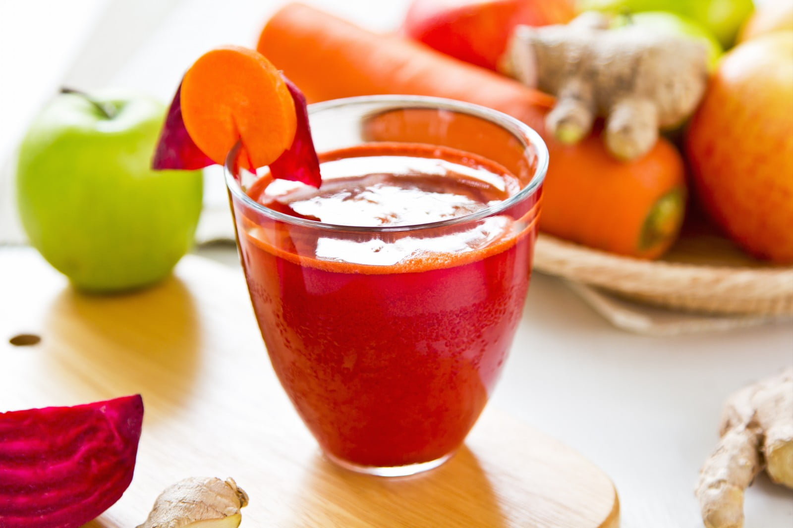 Beetroot-with-Carrot-apple-ginger-juice