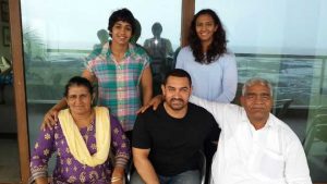 Aamir Khan with the Phogat family