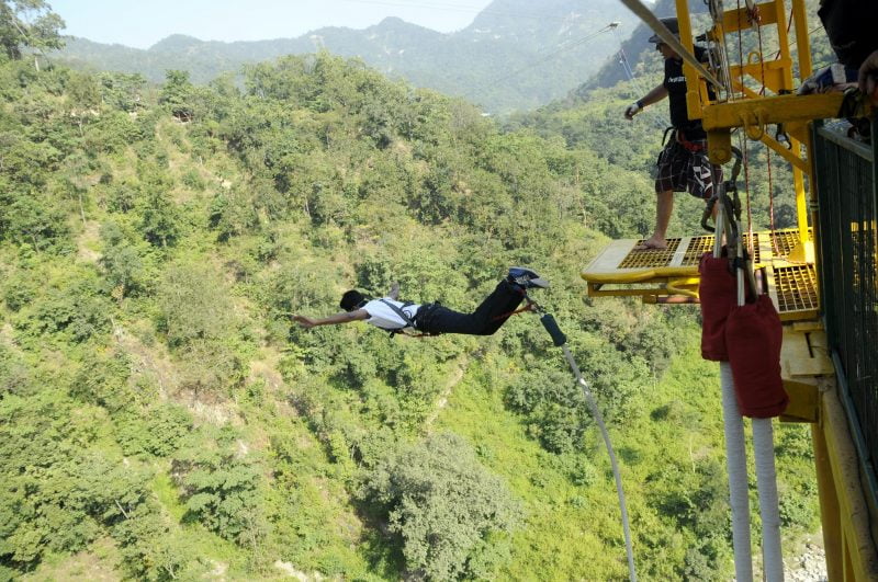 bungee jumping at rishikesh