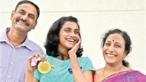 pv sindhu with her parents