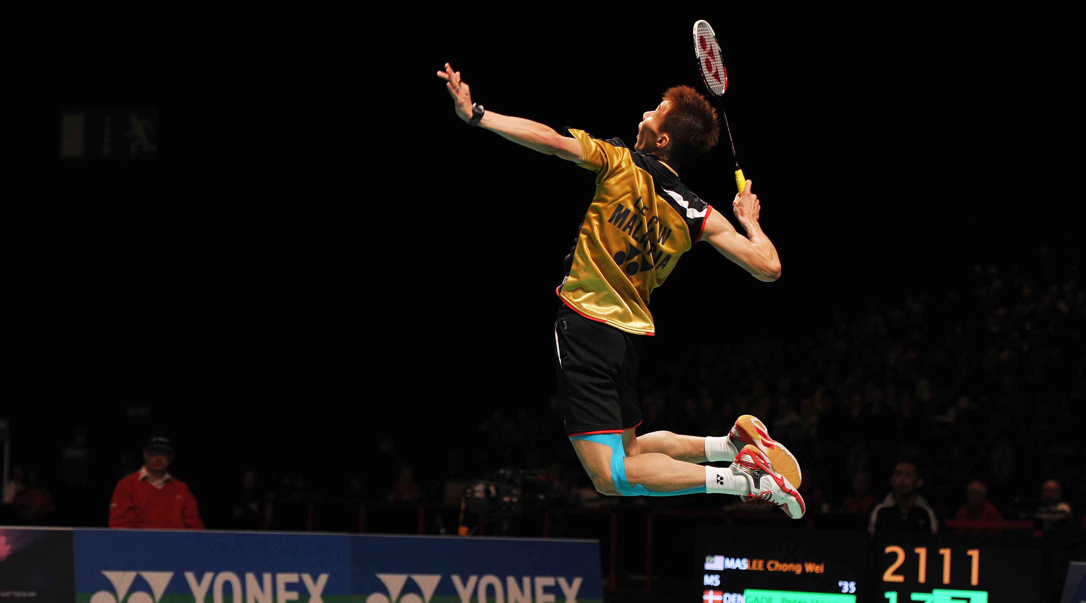 Wanna Improve Your Badminton Smash? Try These Tips To Make It Work! Playo