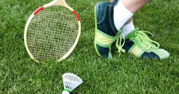 What Is A Non Marking Shoe In Badminton? non marking badminton shoes