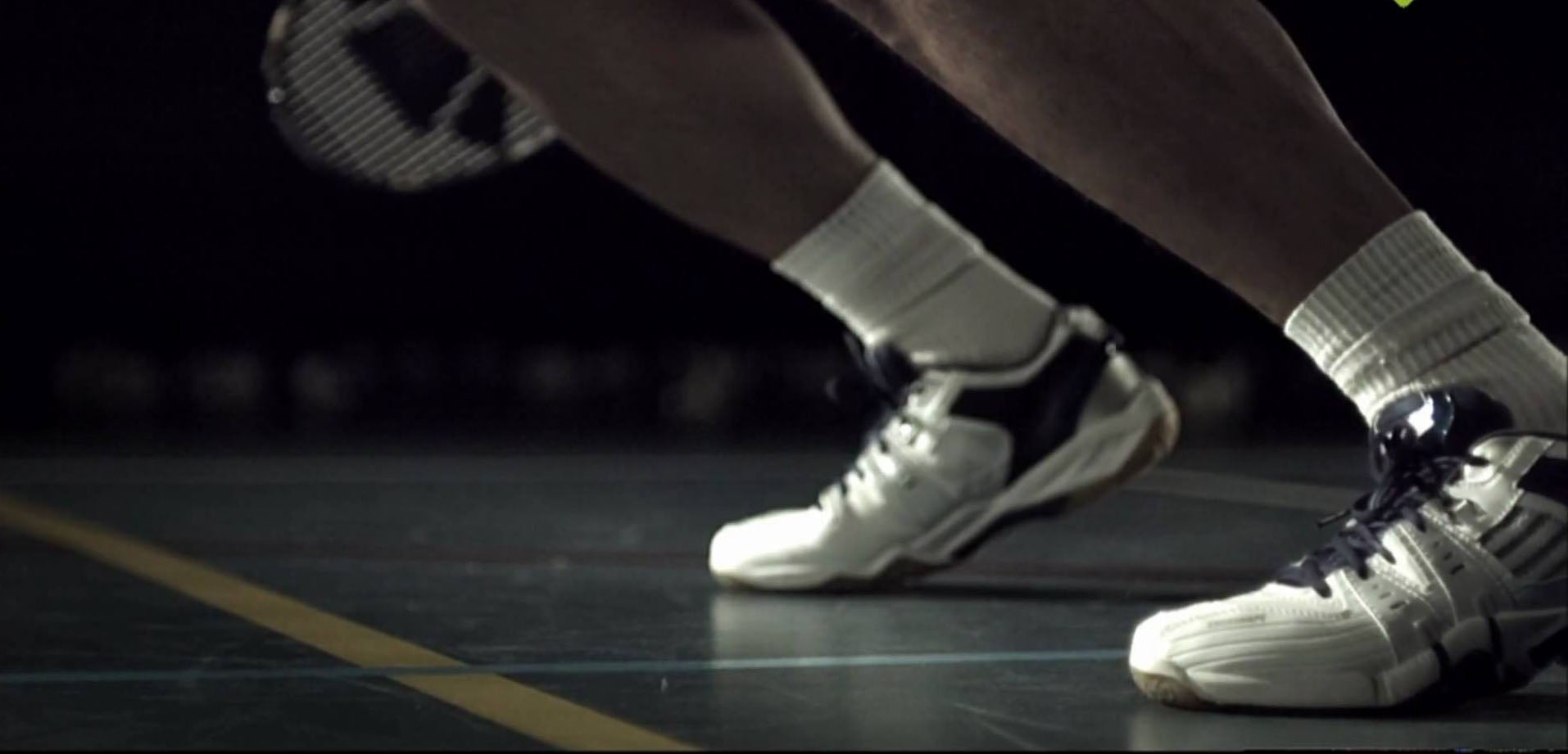 These Tips Will Help You Work Some Magic on Your Badminton Footwork