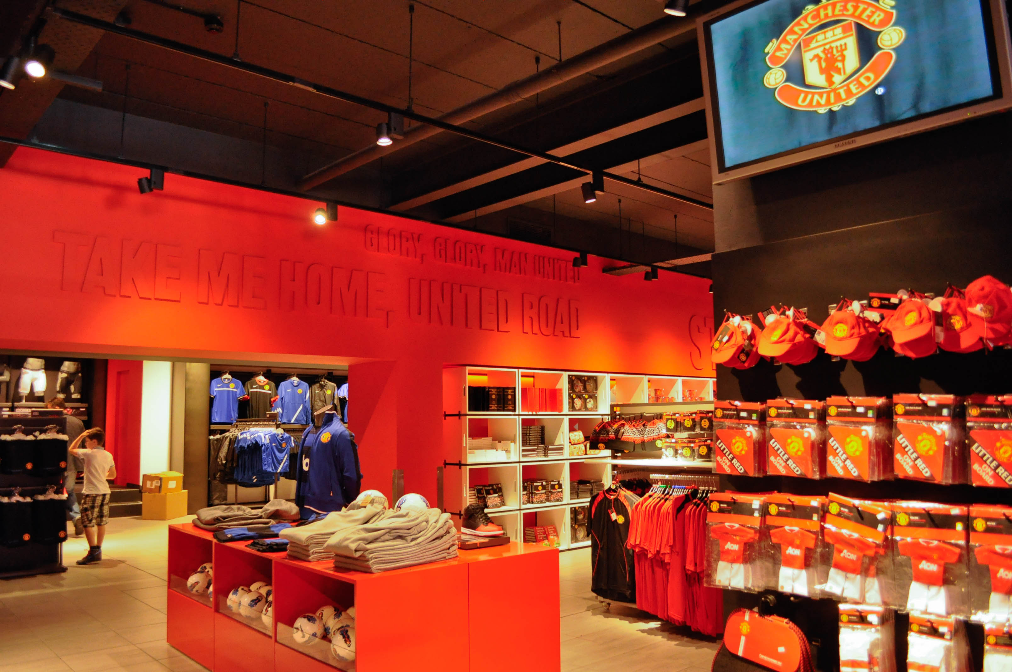 Acquista 2 FUORI QUALSIASI CASO man utd fan shop E OTTIENI ...