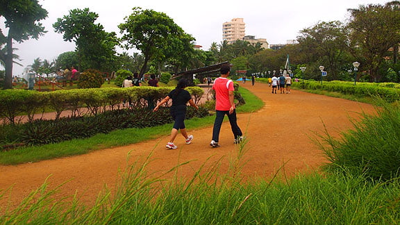 Jogging In A Park Maybe More Effective. Here Is Why! Playo