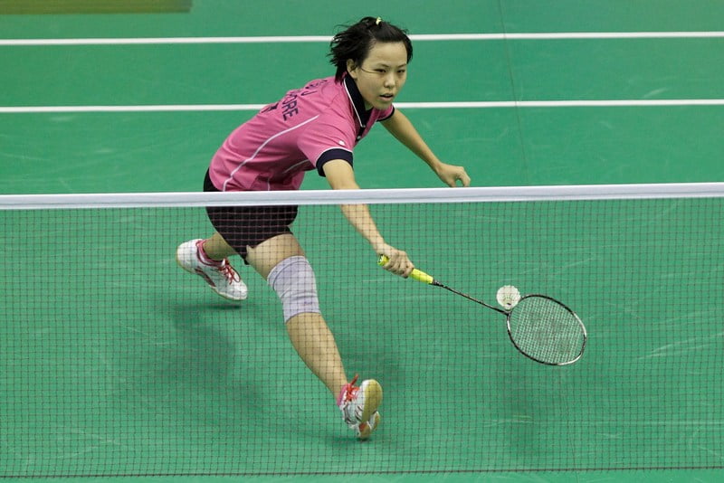 Beginner - Amateur: All You Need To Know About Net Lift In Badminton