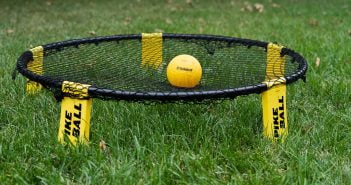 What is spikeball or roundnet?