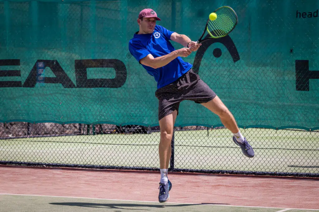 The Aggressive Baseliner