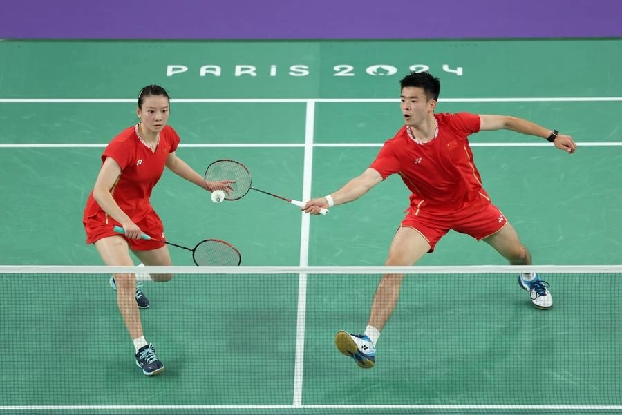 Mixed Doubles Badminton