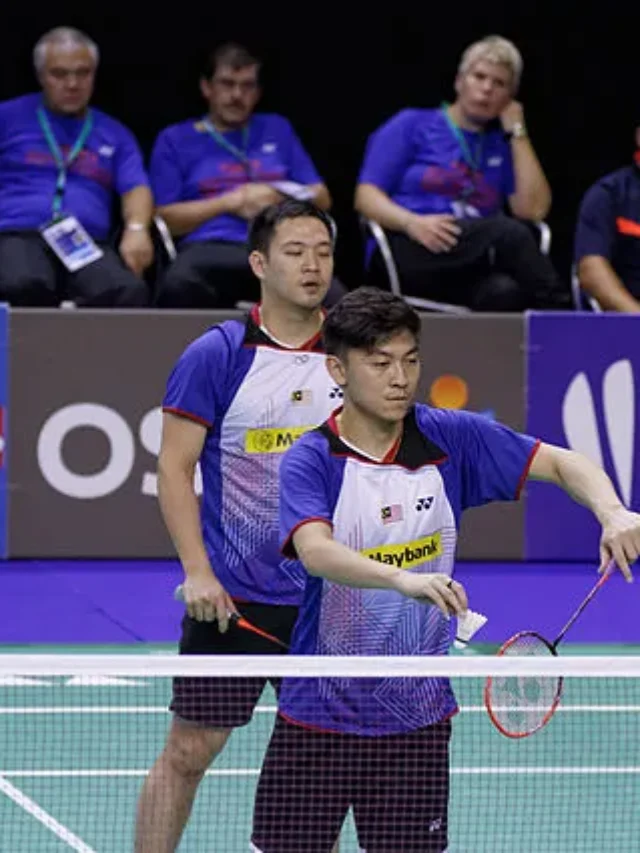 Badminton service rules: A Quick Guide to Essential Rules!