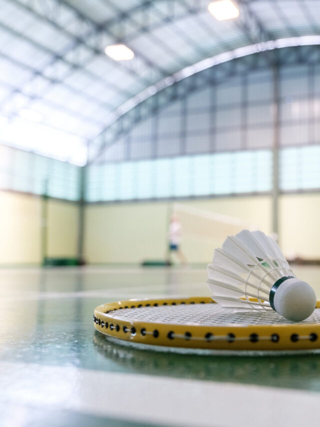 10 Badminton Hand Signals You Should Know